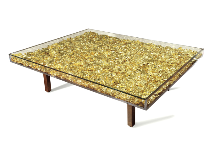 Table d'or, Plexiglas mit Blattgold gefüllt, 100 x 125 x 36 cm